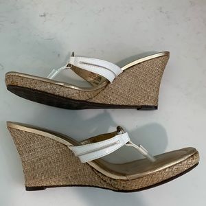 Lilly Pulitzer white sandal wedges